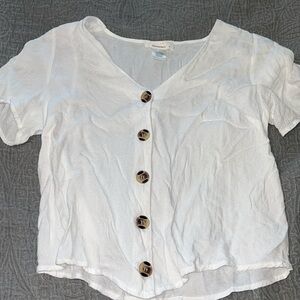 White Button down shorts sleeve top